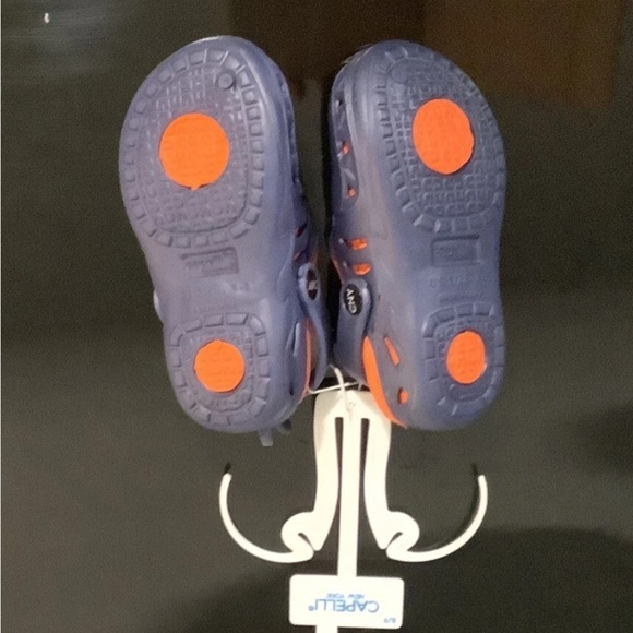 Capelli Toddler Boys Rubber Clogs Shark Novelty Slip On Gray Size 8-9 - Picture 3 of 3